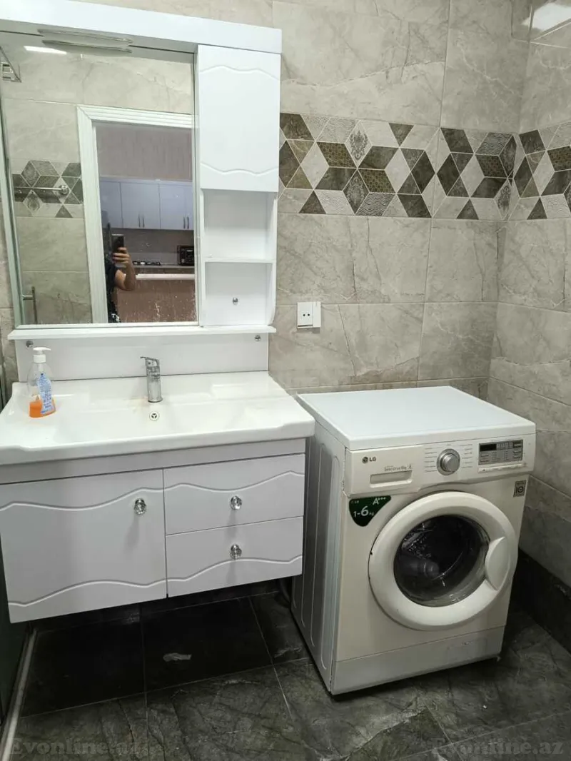 Kirayə verilir 2 otaqlı Mənzil Yeni tikili 84 m² Nəsimi r. - şəkil 8