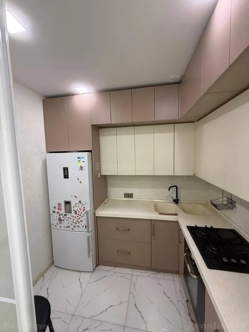 Kirayə verilir 2 otaqlı Mənzil Köhnə tikili 80 m² Yasamal - şəkil 6
