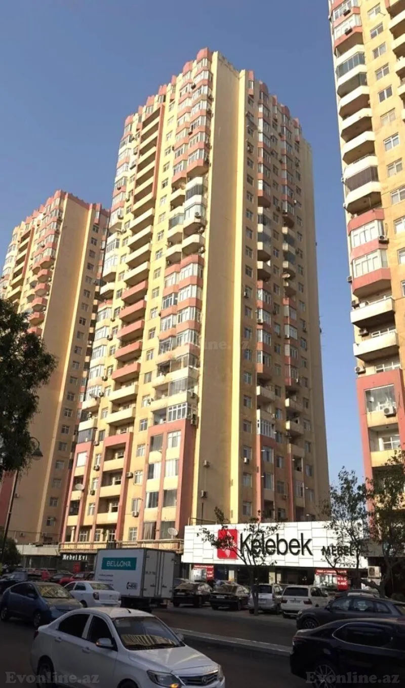 Satılır 4 otaqlı Mənzil Yeni tikili 135 m² İnşaatçılar m. - şəkil 3