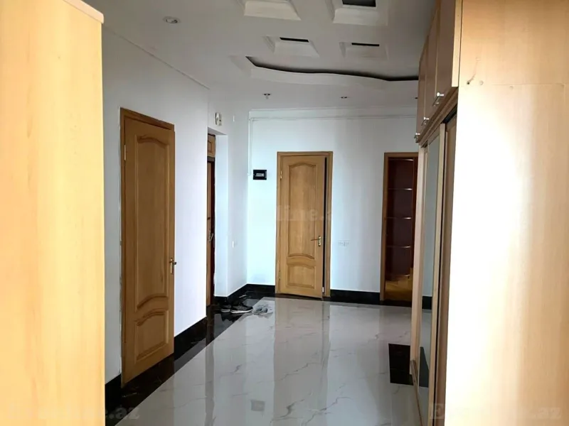 Satılır 4 otaqlı Mənzil Yeni tikili 135 m² İnşaatçılar m. - şəkil 10