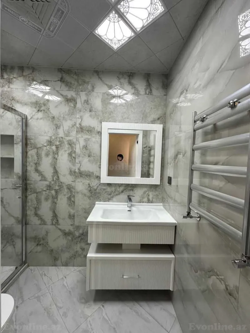 Kirayə verilir 3 otaqlı Mənzil Yeni tikili 130 m² 28 May m. - şəkil 14