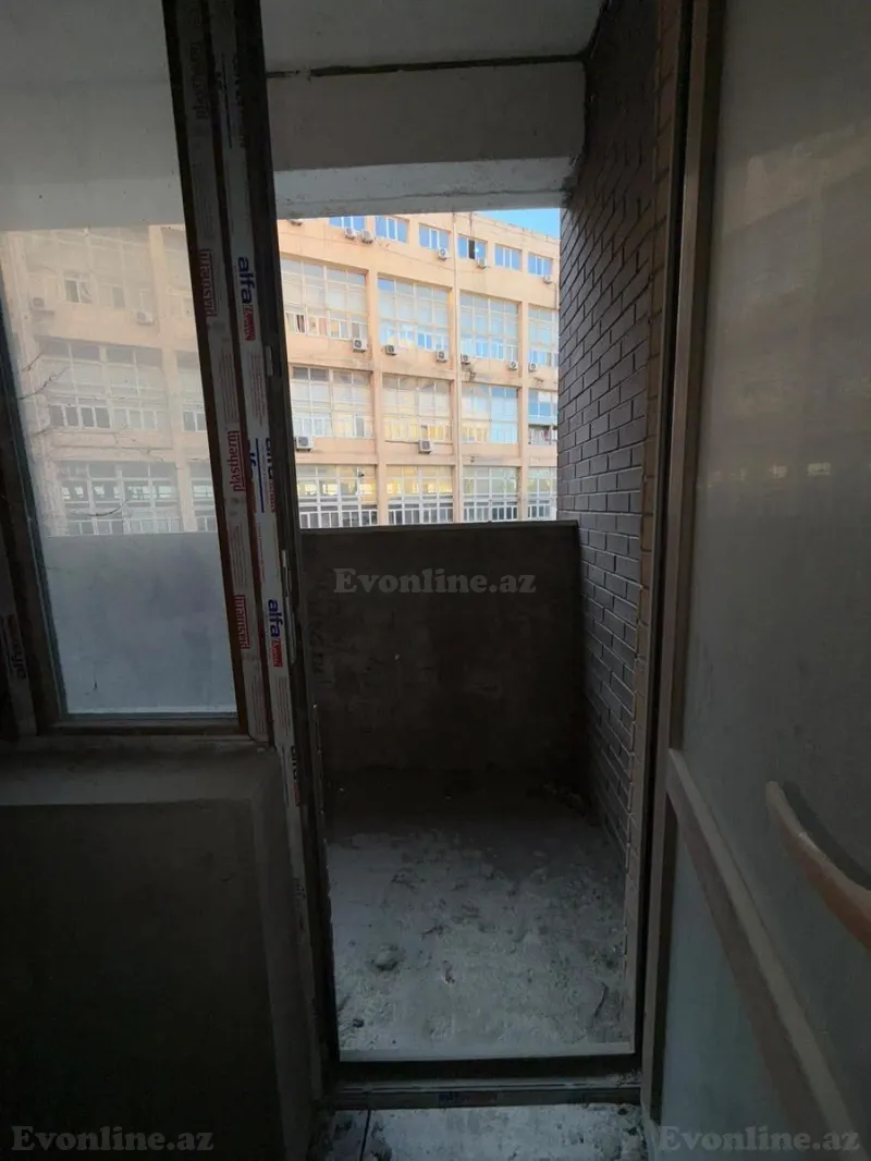 Satılır 2 otaqlı Mənzil Yeni tikili 85 m² 28 May m. - şəkil 12