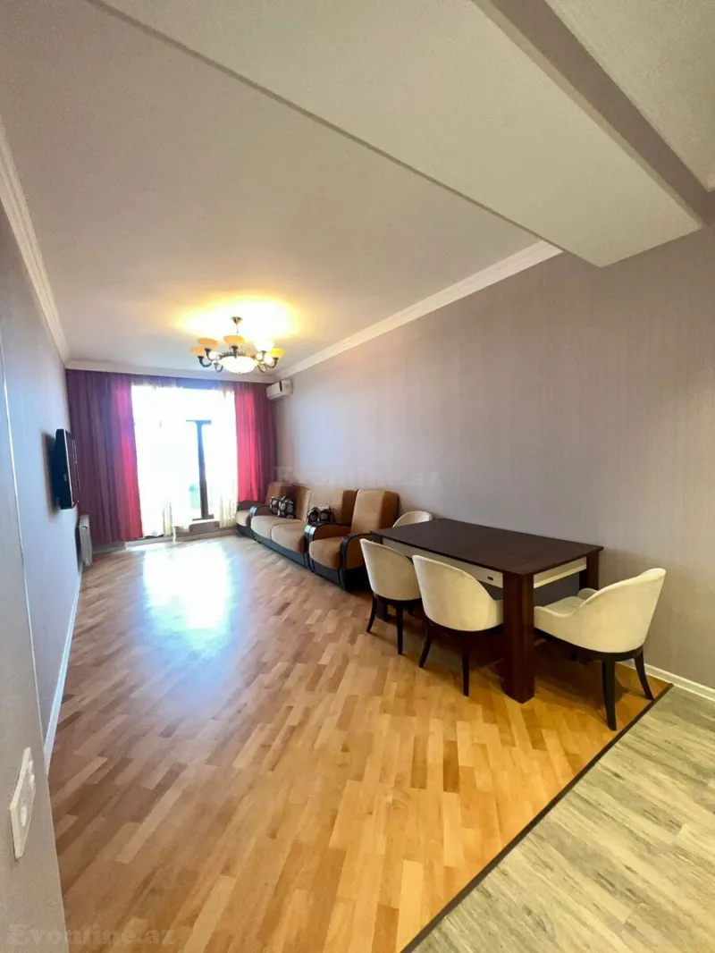 3 otaqlı Mənzil 110 m² Xətai r. Kirayə verilir