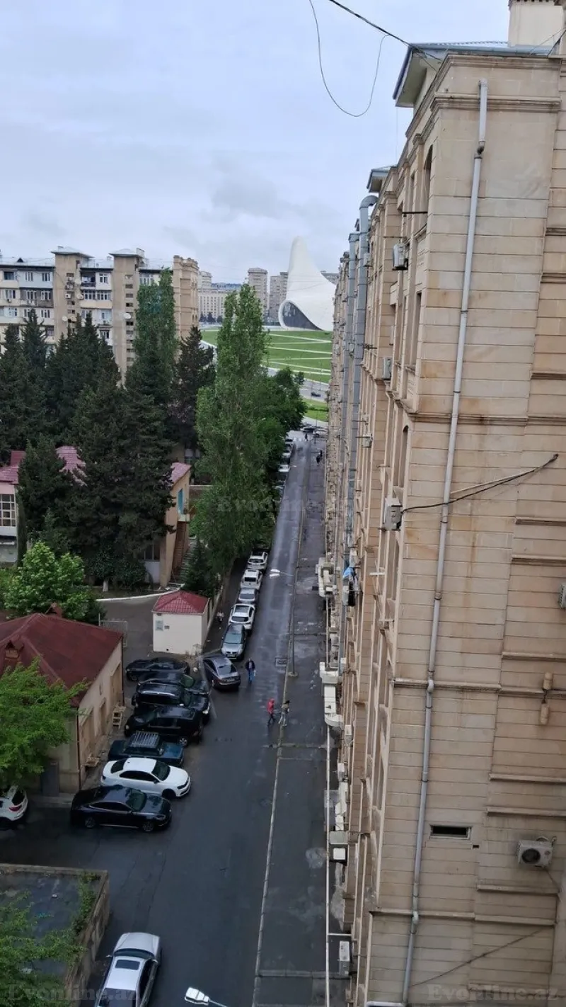 Kirayə verilir 3 otaqlı Mənzil Köhnə tikili 70 m² Nərimanov r. - şəkil 10
