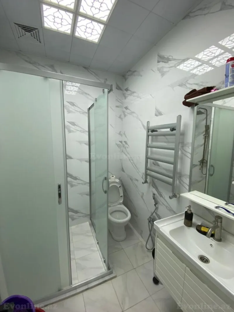 Kirayə verilir 2 otaqlı Mənzil Yeni tikili 80 m² Nəsimi r. - şəkil 4