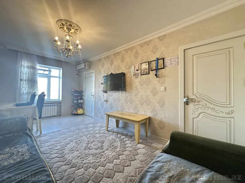 Satılır 2 otaqlı Mənzil Köhnə tikili 65 m² Xalqlar Dostluğu m. - şəkil 2