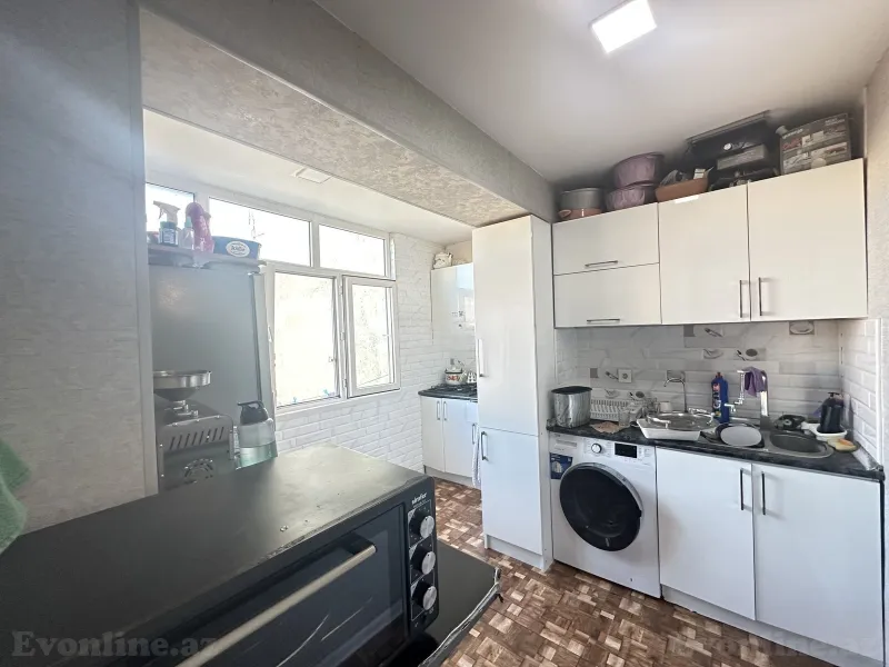 Satılır 2 otaqlı Mənzil Köhnə tikili 65 m² Xalqlar Dostluğu m. - şəkil 10