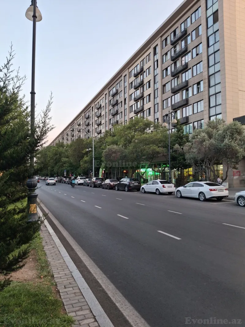 3 otaqlı Mənzil 80 m² Gənclik m. Satılır