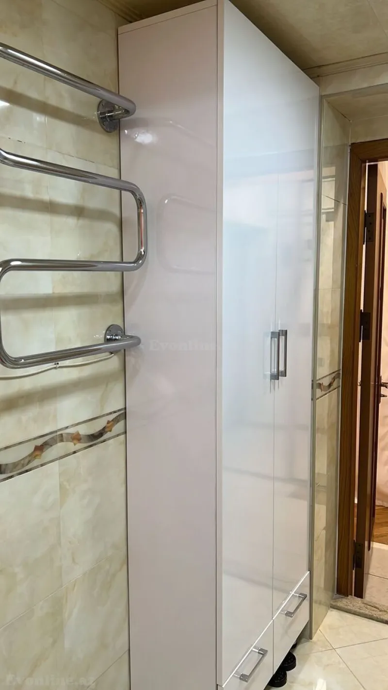 Satılır 3 otaqlı Mənzil Köhnə tikili 80 m² Gənclik m. - şəkil 9