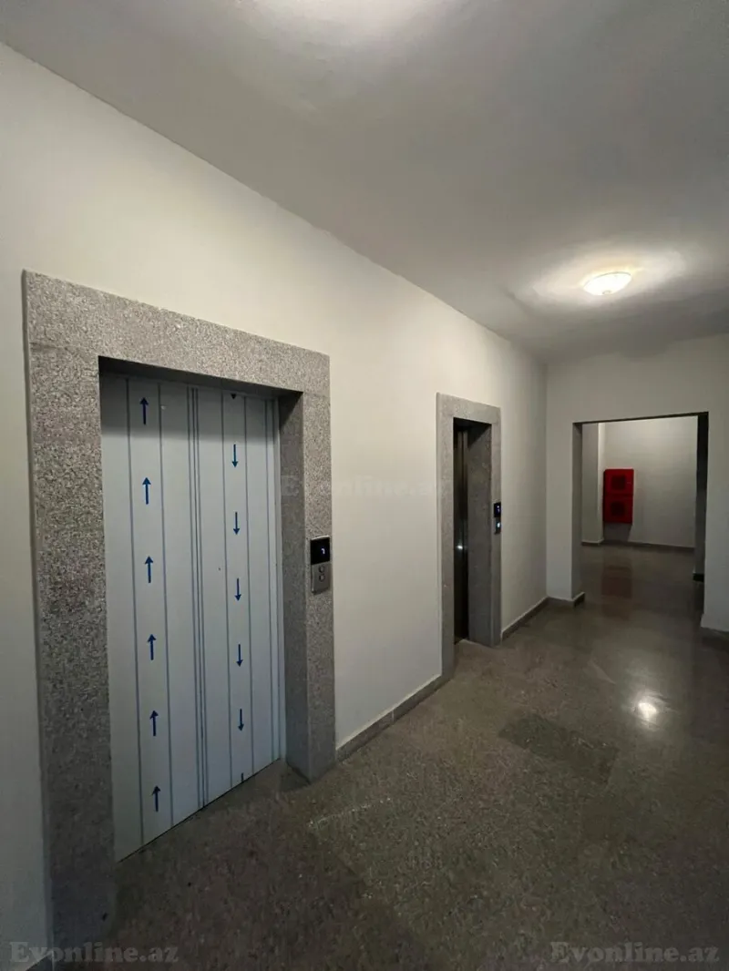 Satılır 2 otaqlı Mənzil Yeni tikili 45 m² 28 May m. - şəkil 15