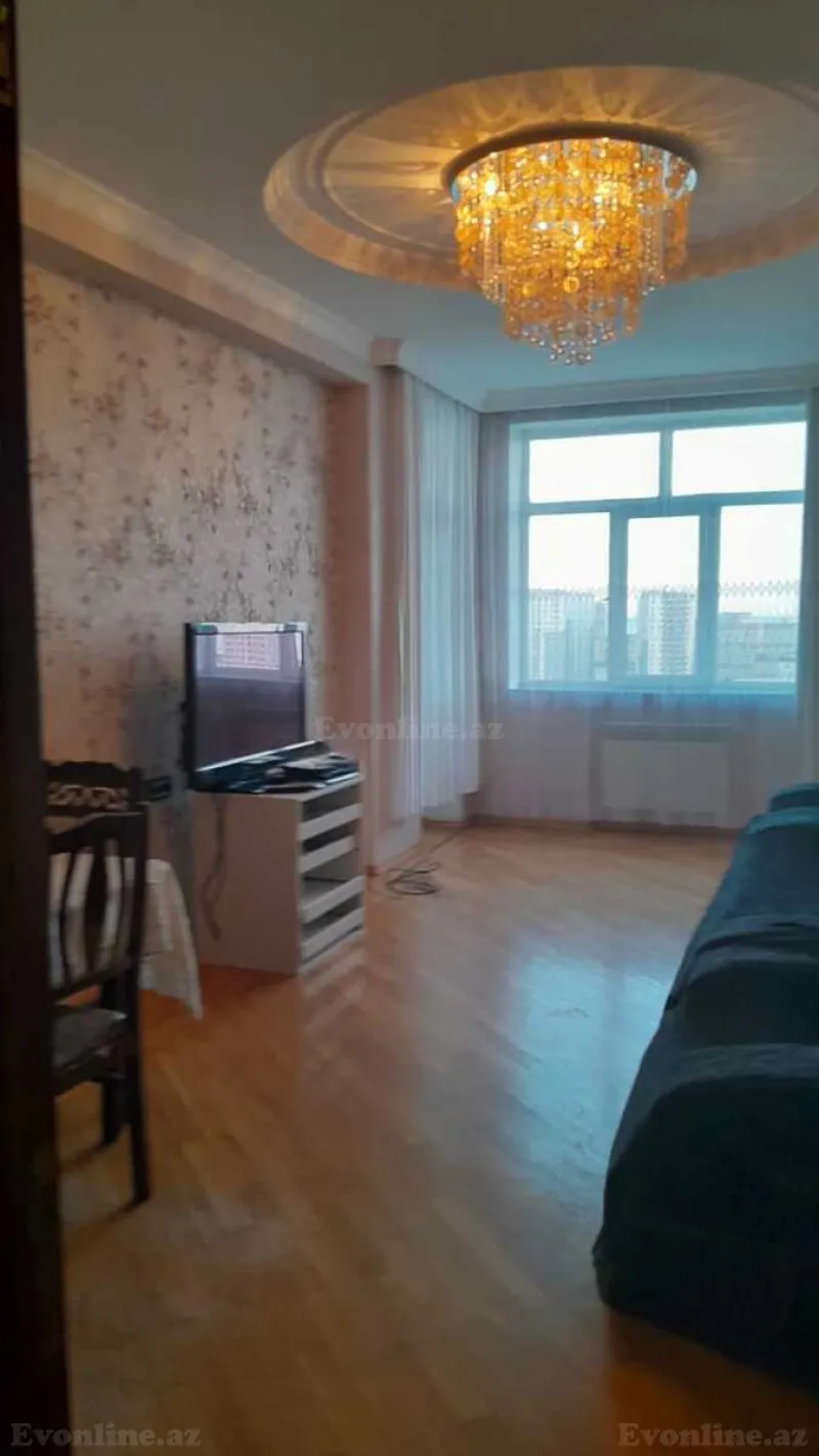 3 otaqlı Mənzil 130 m² Həzi Aslanov m. Kirayə verilir