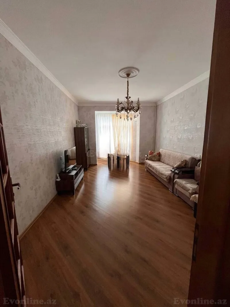 Satılır 2 otaqlı Mənzil Köhnə tikili 60.6 m² Elmlər Akademiyası m.