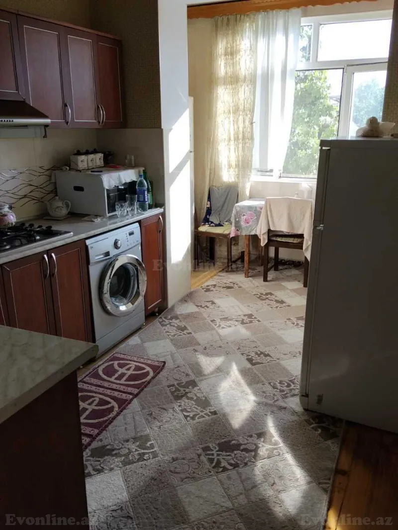 Satılır 3 otaqlı Mənzil Köhnə tikili 73 m² Neftçilər m. - şəkil 4