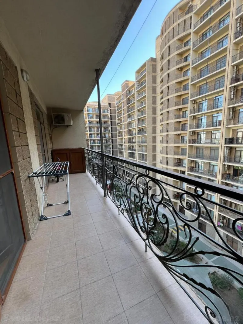 Kirayə verilir 3 otaqlı Mənzil Yeni tikili 140 m² Gənclik m. - şəkil 15