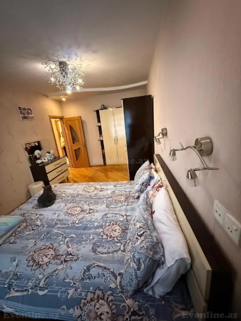 Satılır 2 otaqlı Mənzil Köhnə tikili 65 m² Yasamal r. - şəkil 6
