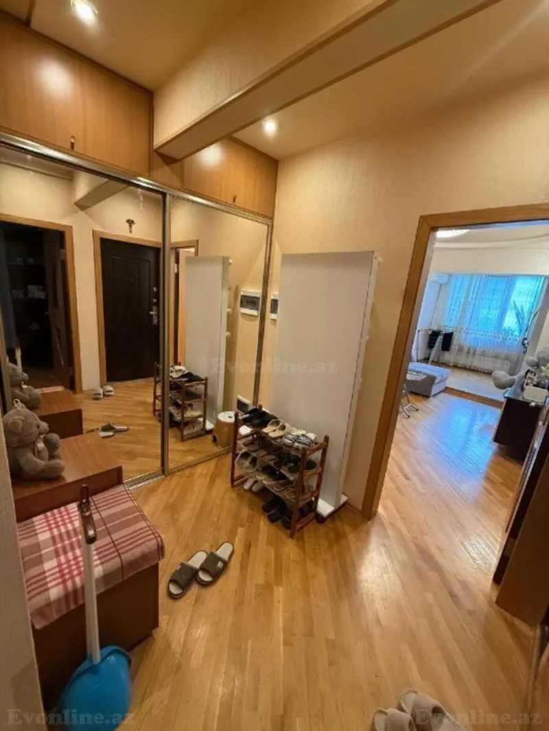 Satılır 2 otaqlı Mənzil Köhnə tikili 65 m² Yasamal r. - şəkil 8