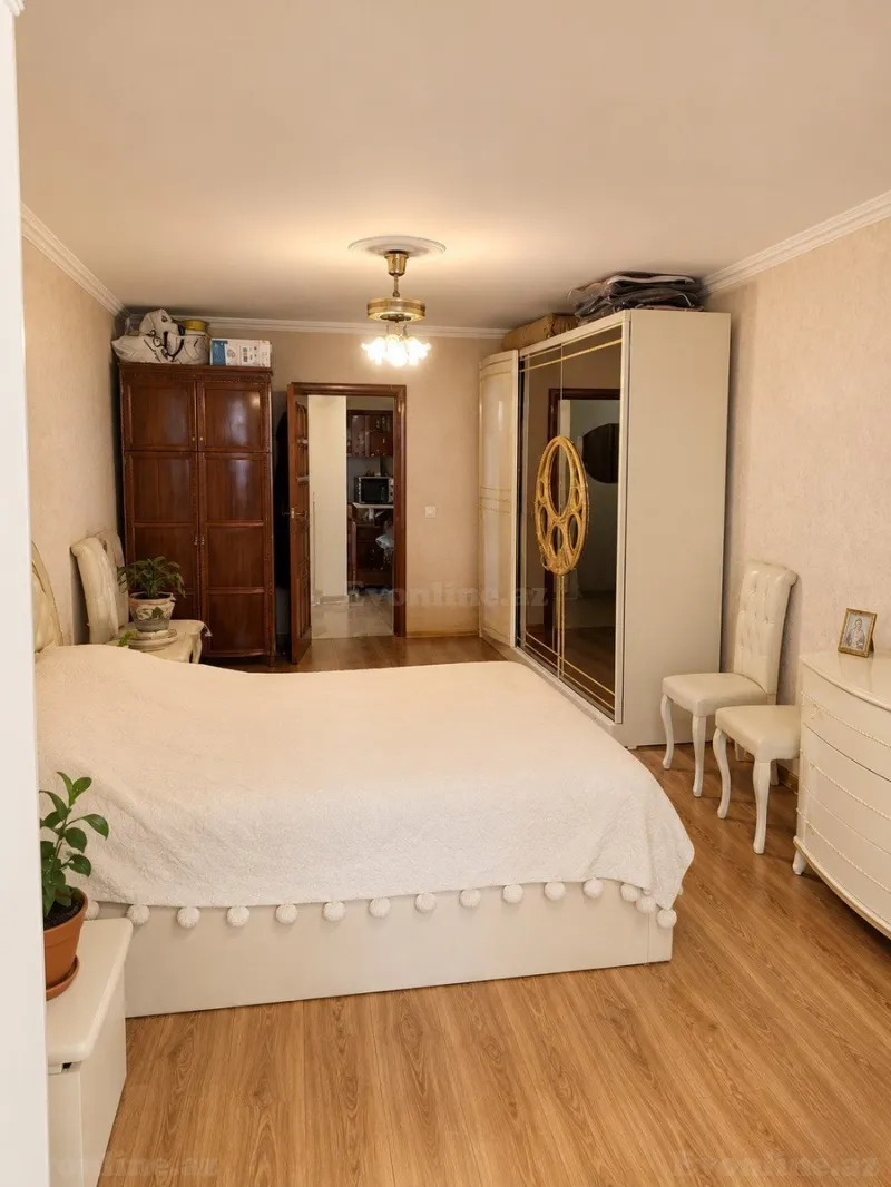 Satılır 3 otaqlı Mənzil Köhnə tikili 80 m² İnşaatçılar m. - şəkil 5