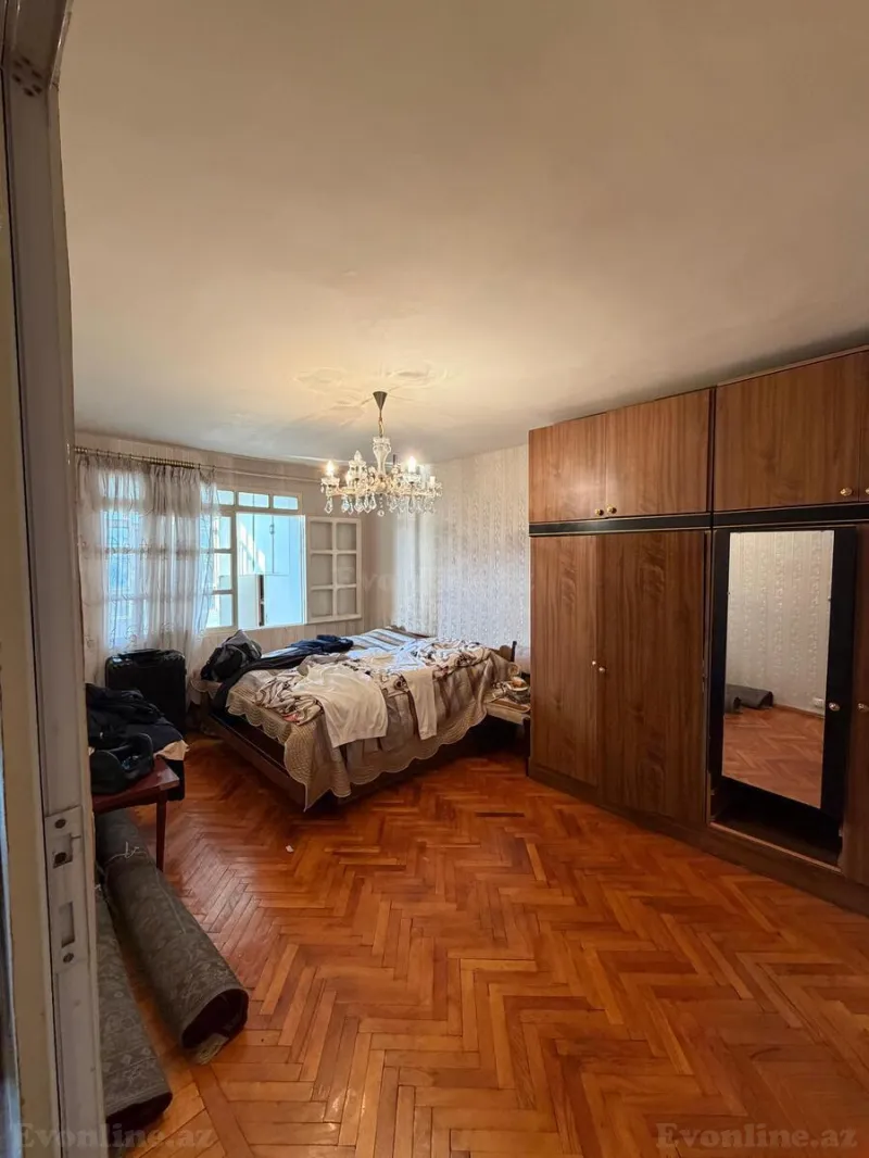 Satılır 3 otaqlı Mənzil Köhnə tikili 70 m² Nərimanov r. - şəkil 4