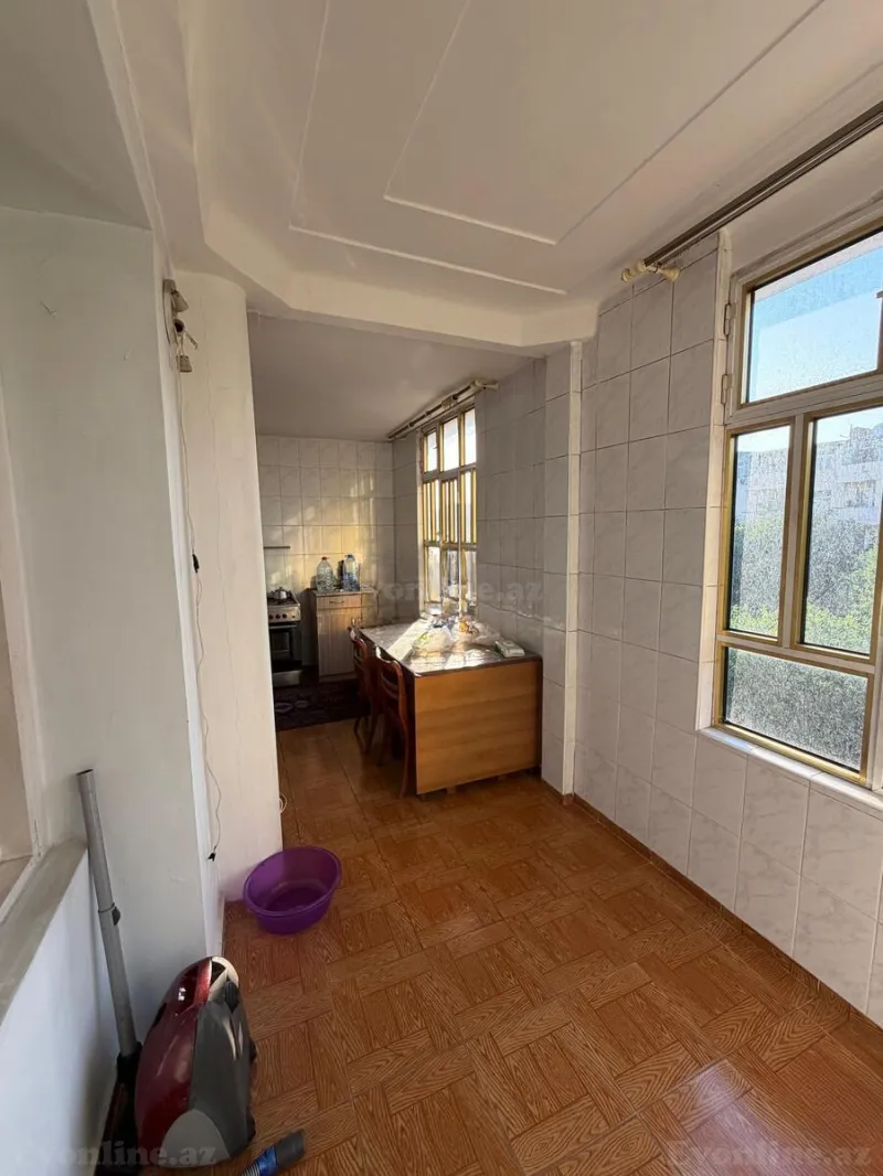 Satılır 3 otaqlı Mənzil Köhnə tikili 70 m² Nərimanov r. - şəkil 11
