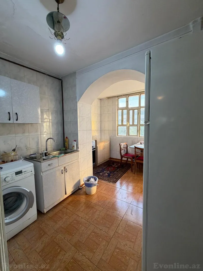 Satılır 3 otaqlı Mənzil Köhnə tikili 70 m² Nərimanov r. - şəkil 16