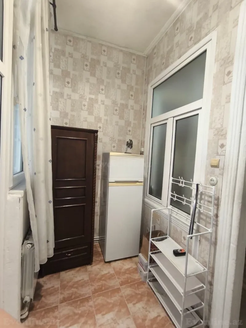 Kirayə verilir 1 otaqlı Mənzil Köhnə tikili 40 m² Sahil m. - şəkil 6