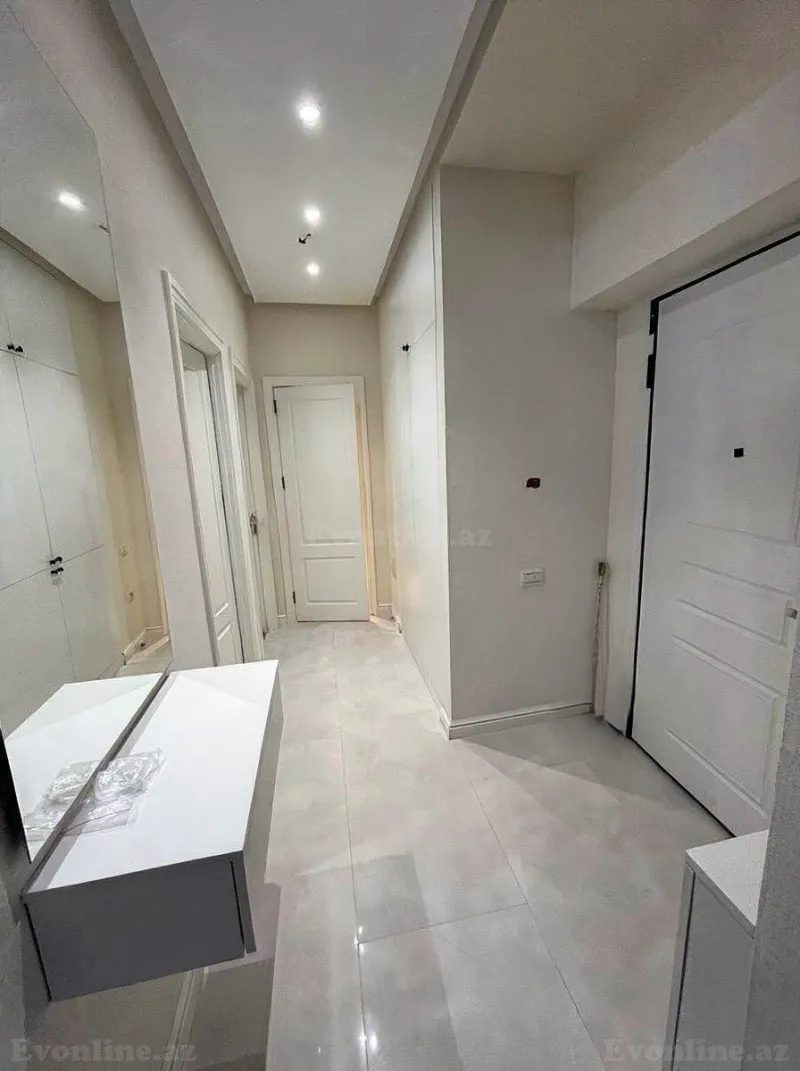 Kirayə verilir 3 otaqlı Mənzil Yeni tikili 80 m² Bakmil m. - şəkil 12