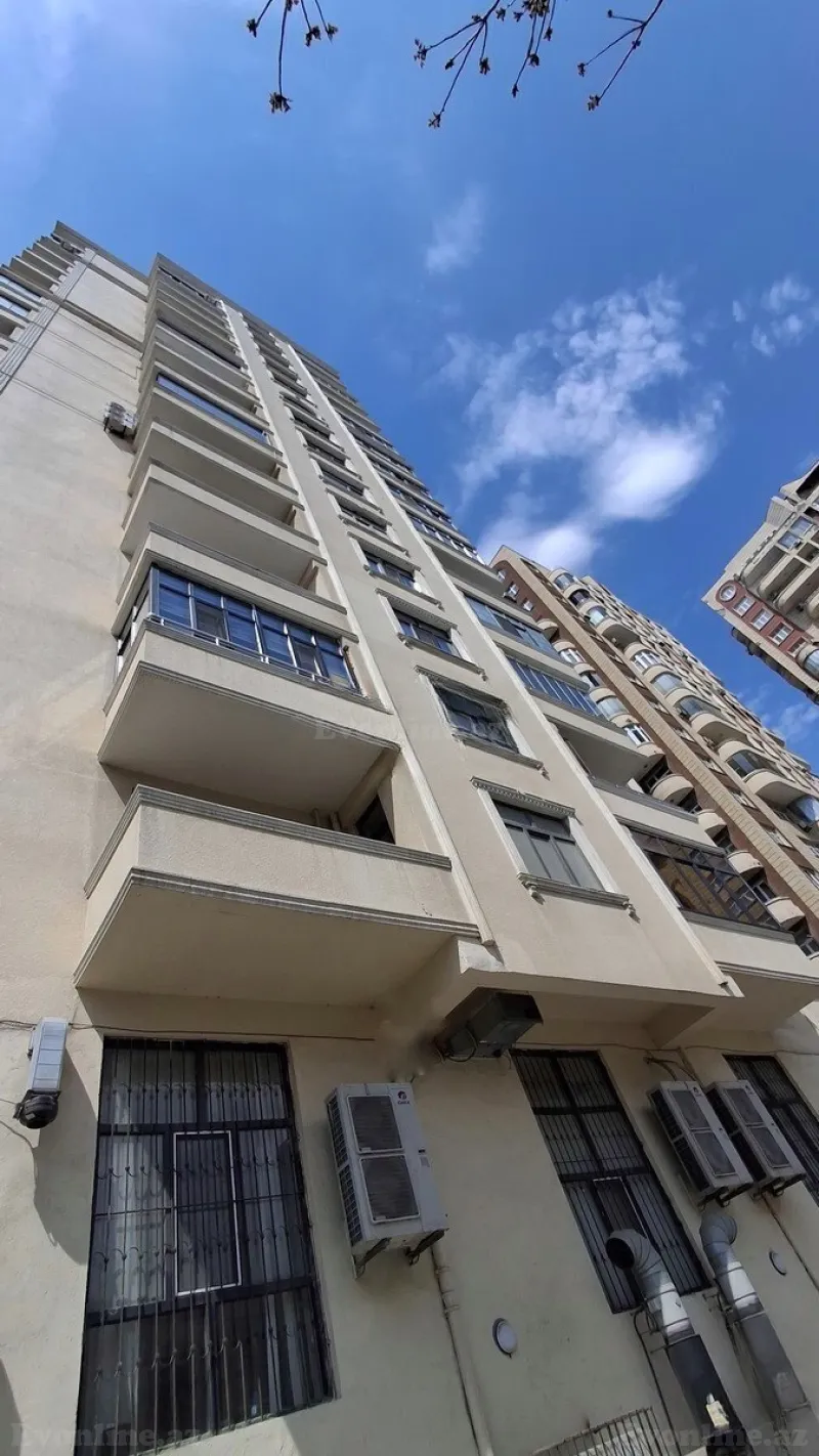 Satılır 4 otaqlı Mənzil Yeni tikili 188.6 m² Elmlər Akademiyası m. - şəkil 2