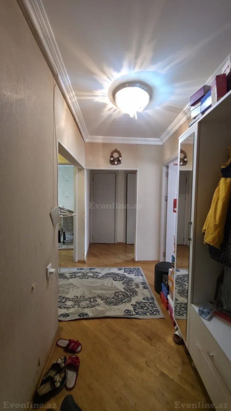 Satılır 3 otaqlı Mənzil Köhnə tikili 80 m² Bakıxanov - şəkil 4