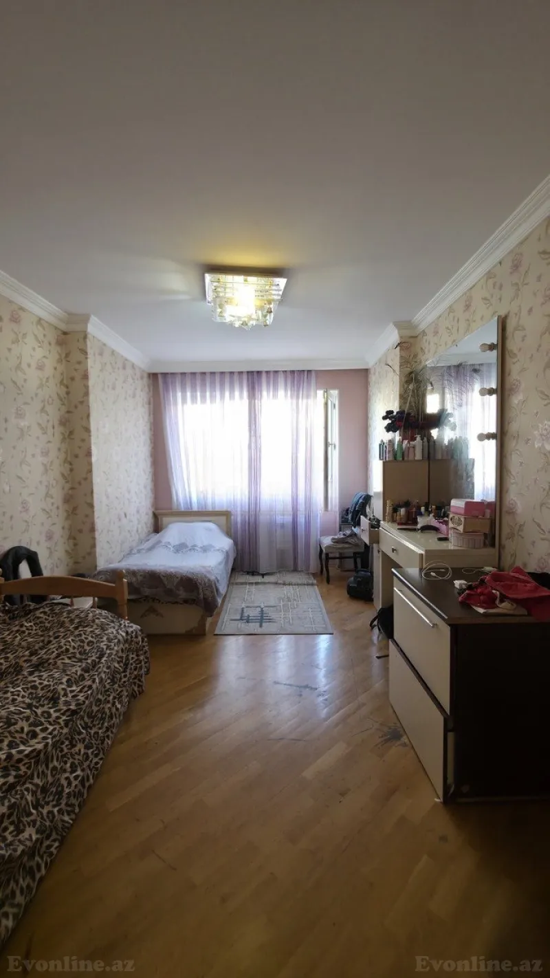 Satılır 3 otaqlı Mənzil Köhnə tikili 80 m² Bakıxanov - şəkil 8
