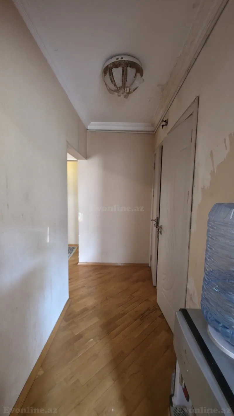Satılır 3 otaqlı Mənzil Köhnə tikili 80 m² Bakıxanov - şəkil 19