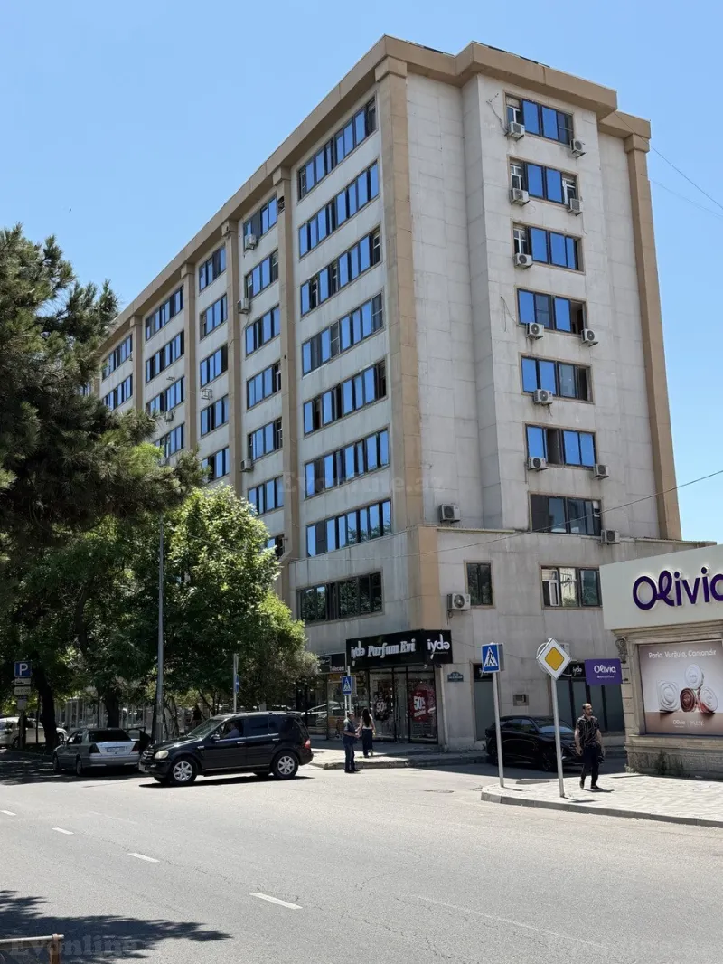 3 otaqlı Mənzil 75 m² Bakıxanov Satılır