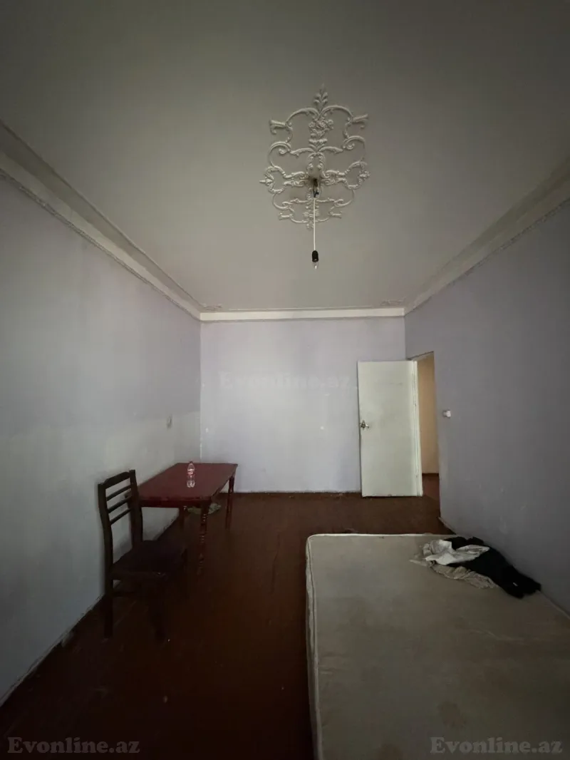 Satılır 3 otaqlı Mənzil Köhnə tikili 75 m² Bakıxanov - şəkil 5