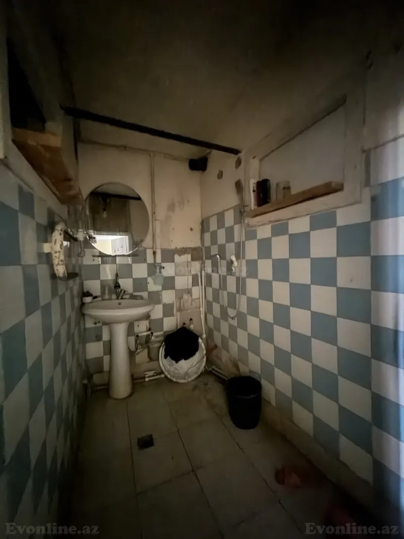 Satılır 3 otaqlı Mənzil Köhnə tikili 75 m² Bakıxanov - şəkil 10