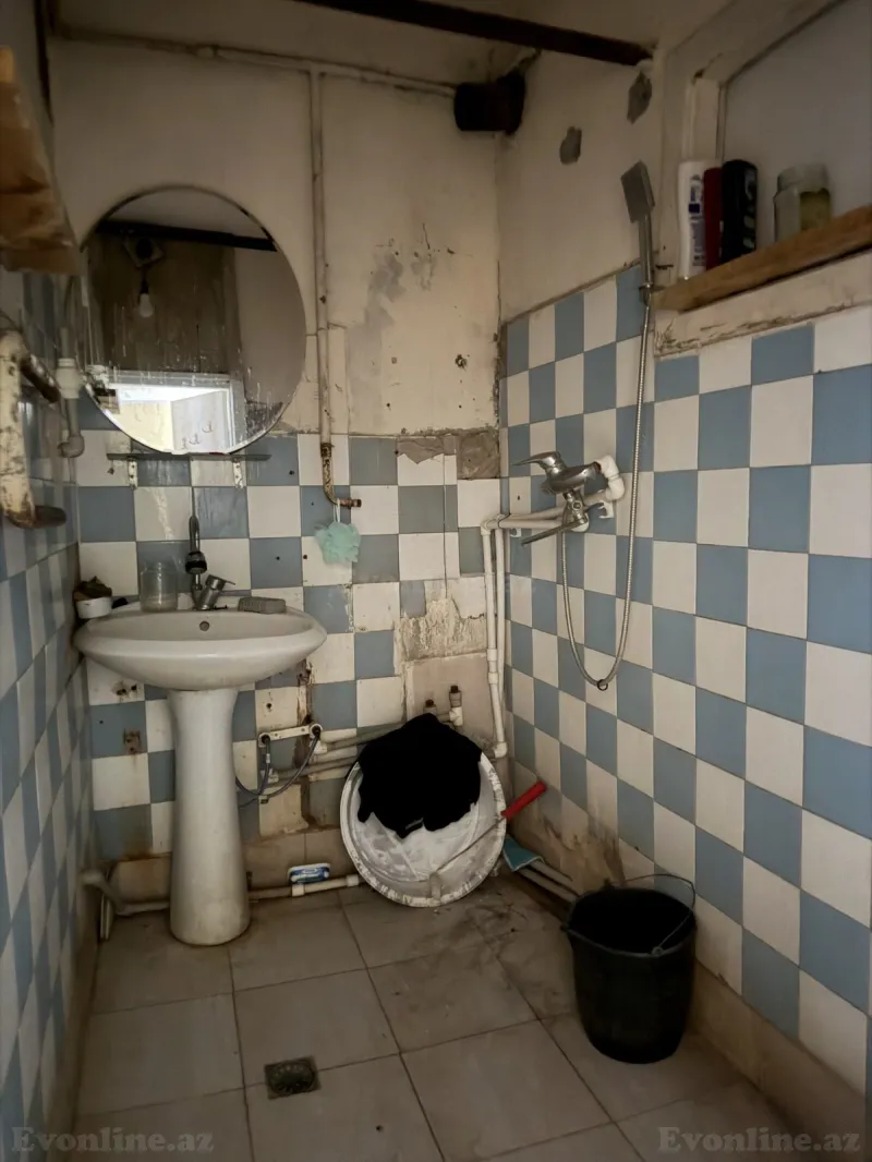Satılır 3 otaqlı Mənzil Köhnə tikili 75 m² Bakıxanov - şəkil 11