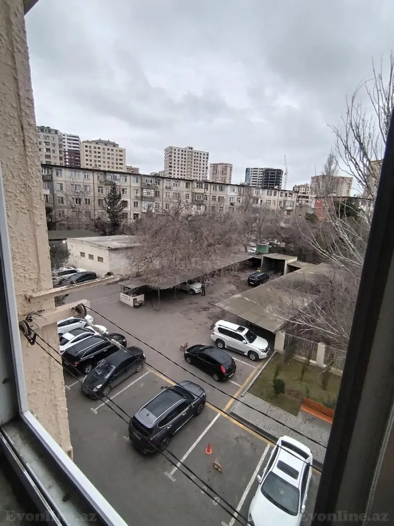 Kirayə verilir 2 otaqlı Mənzil Köhnə tikili 68 m² Memar Əcəmi m. - şəkil 9