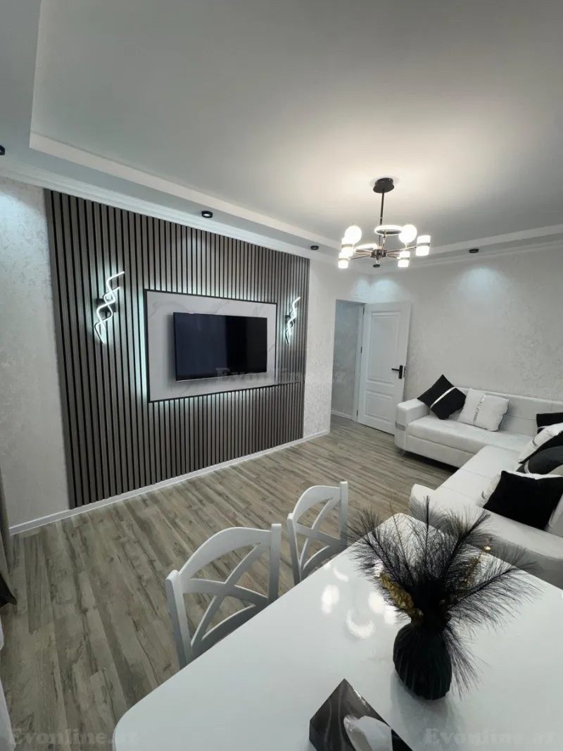 2 otaqlı Mənzil 45 m² Neftçilər m. Satılır
