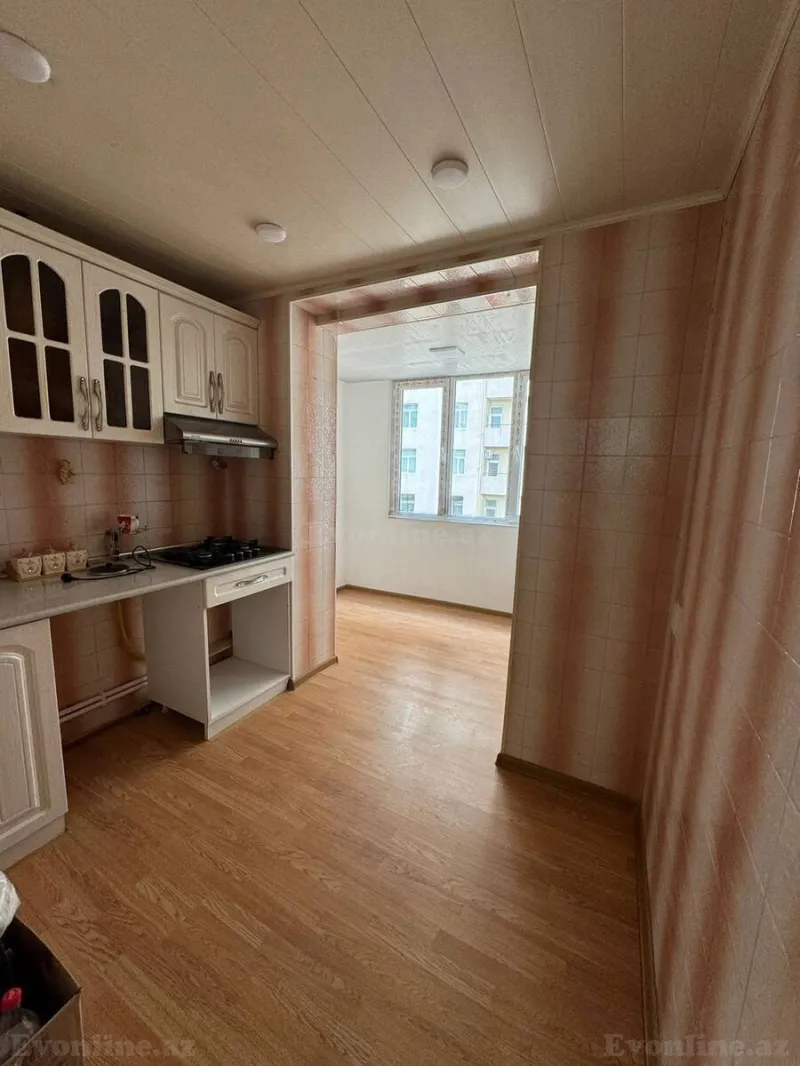 Kirayə verilir 2 otaqlı Mənzil Köhnə tikili 56 m² 8 Noyabr m. - şəkil 2