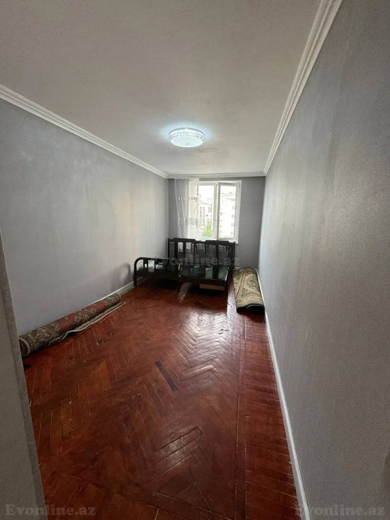 Kirayə verilir 2 otaqlı Mənzil Köhnə tikili 56 m² 8 Noyabr m. - şəkil 3