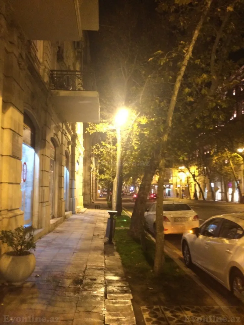 Kirayə verilir 3 otaqlı Mənzil Köhnə tikili 100 m² Sahil m. - şəkil 27