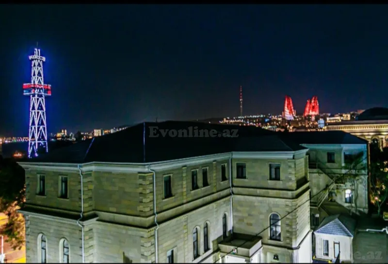 Kirayə verilir 3 otaqlı Mənzil Köhnə tikili 100 m² Sahil m. - şəkil 29