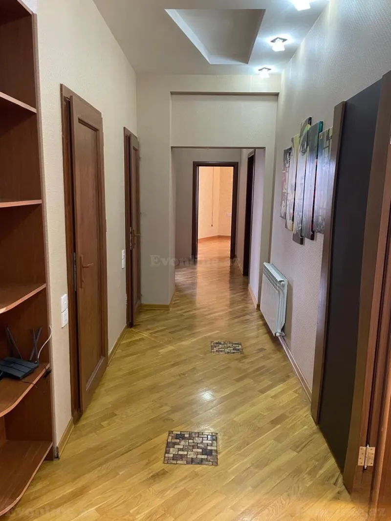 Satılır 4 otaqlı Mənzil Yeni tikili 130.5 m² 28 May m. - şəkil 6