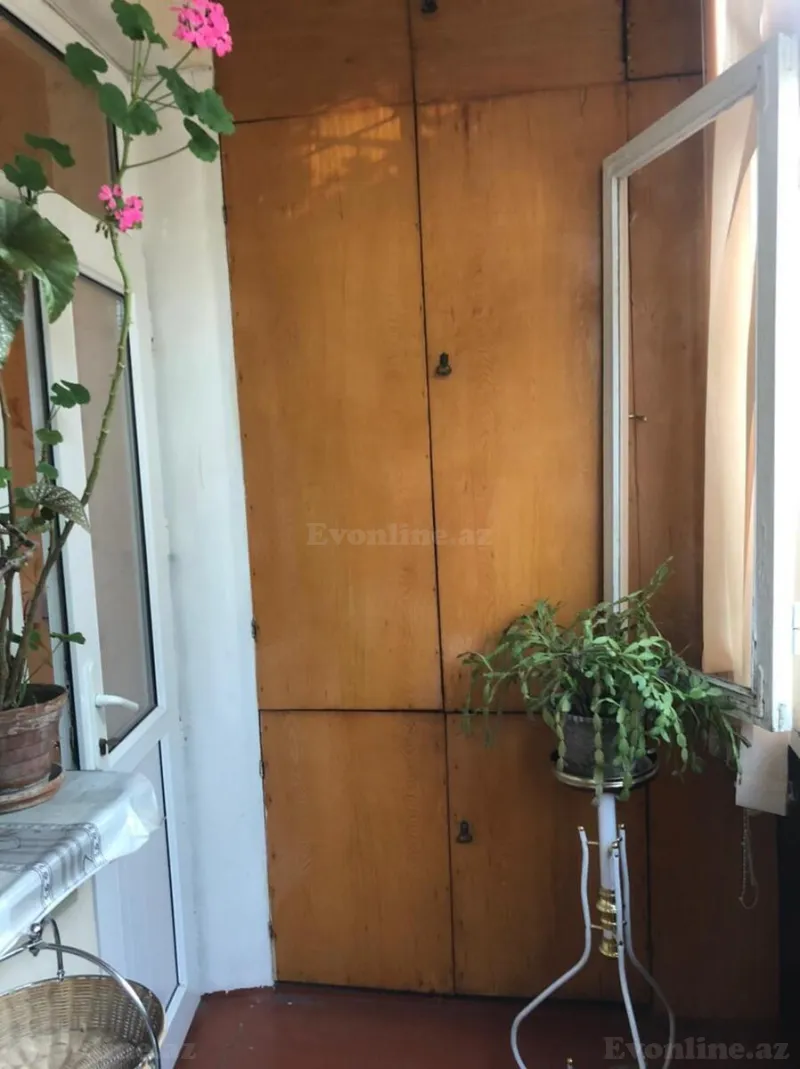 Satılır 3 otaqlı Mənzil Köhnə tikili 70 m² Memar Əcəmi m. - şəkil 13