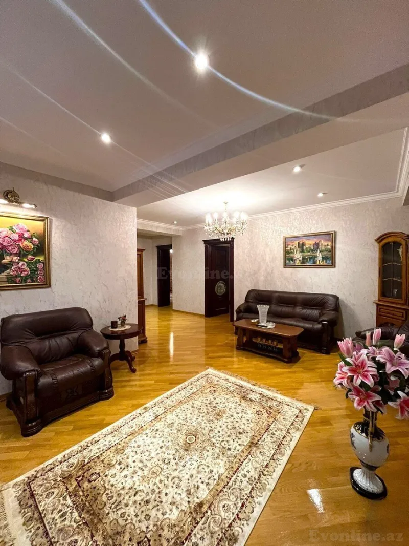 Satılır 4 otaqlı Mənzil Yeni tikili 235 m² Nəsimi r. - şəkil 3