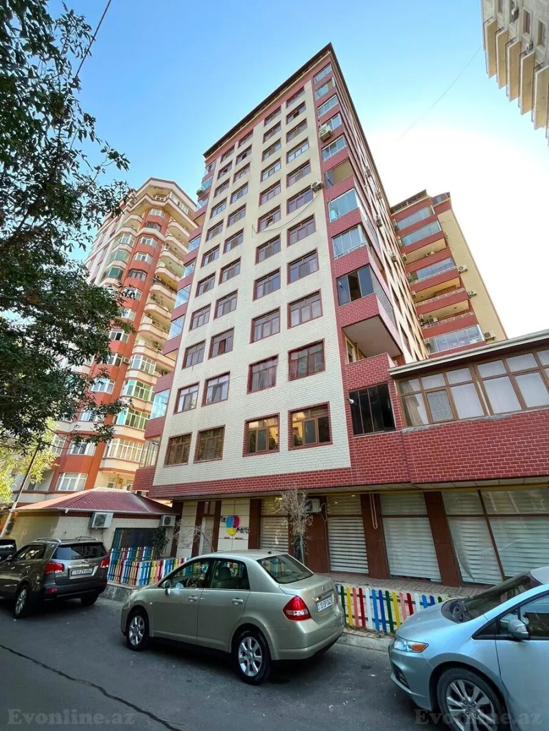 Satılır 4 otaqlı Mənzil Yeni tikili 235 m² Nəsimi r. - şəkil 18