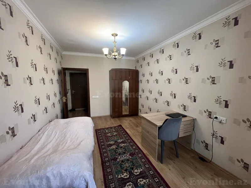Satılır 4 otaqlı Mənzil Köhnə tikili 110 m² Azadlıq prospekti m. - şəkil 8