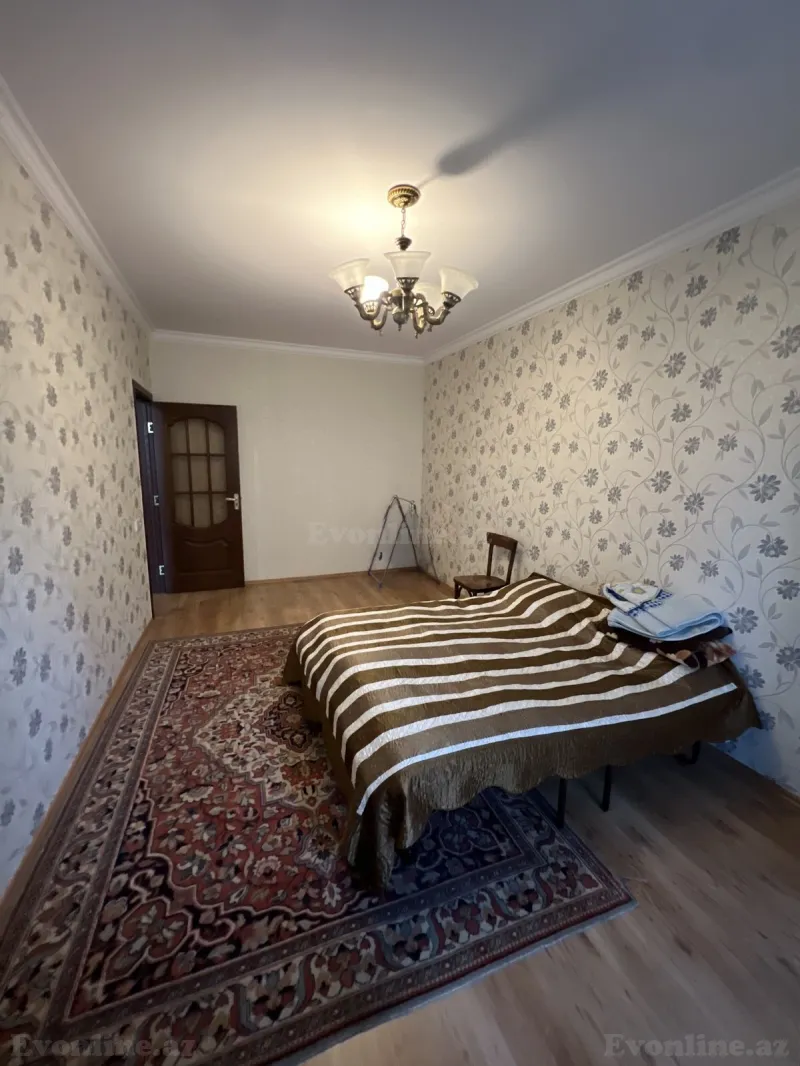 Satılır 4 otaqlı Mənzil Köhnə tikili 110 m² Azadlıq prospekti m. - şəkil 14
