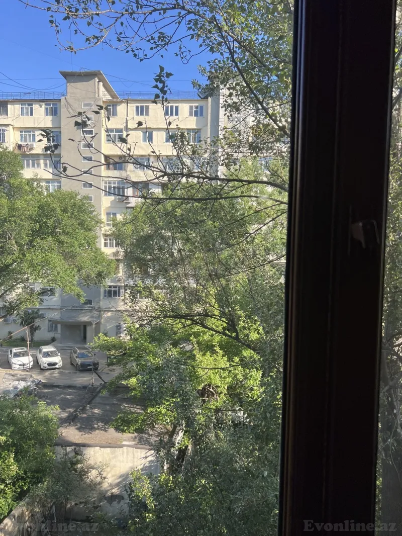 Satılır 4 otaqlı Mənzil Köhnə tikili 110 m² Azadlıq prospekti m. - şəkil 28