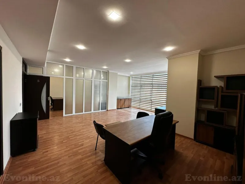 8 otaqlı Ofis 330 m² Nəsimi r. Kirayə verilir
