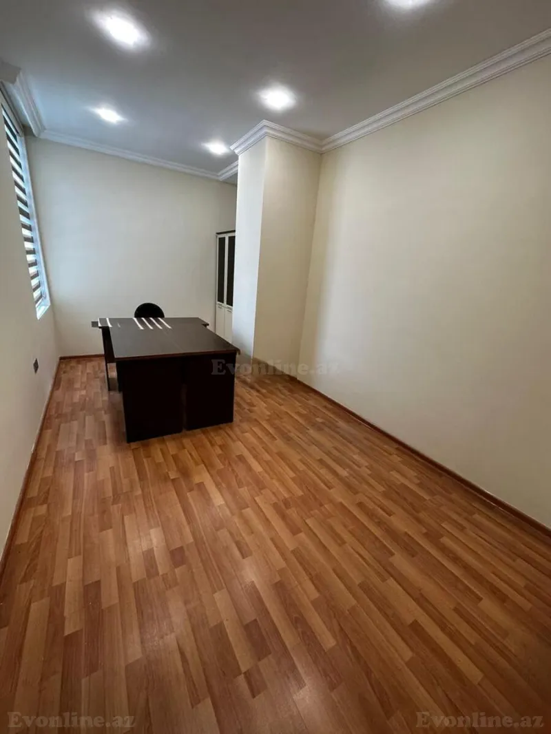 Kirayə verilir Ofis 330 m² Nəsimi r. - şəkil 8