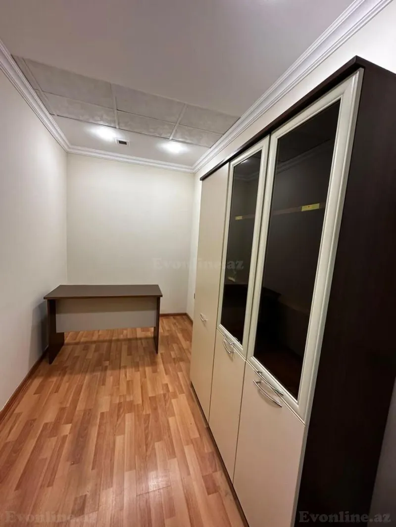 Kirayə verilir Ofis 330 m² Nəsimi r. - şəkil 10